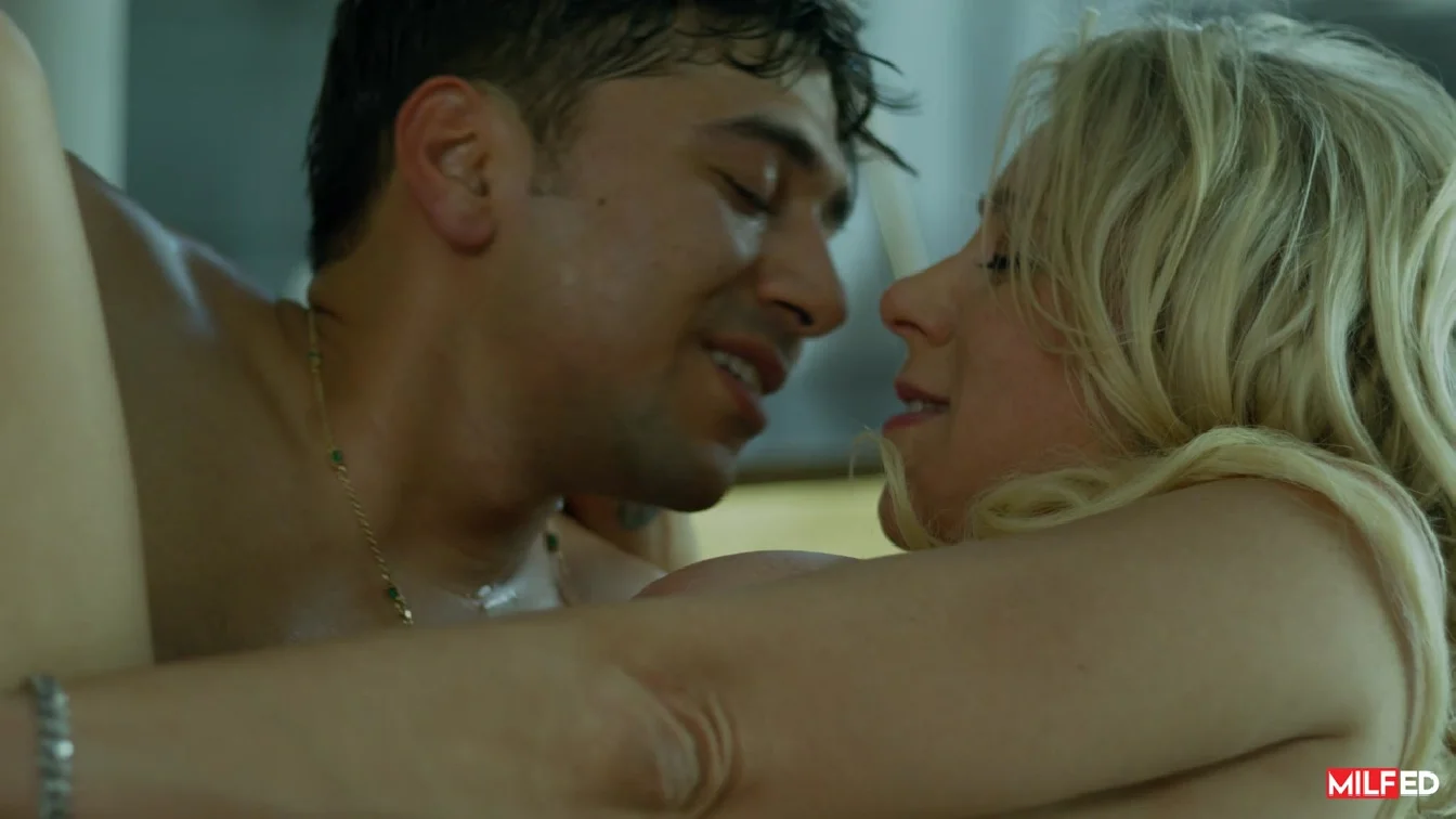 Milfed Katie Morgan Helping Hand XXX